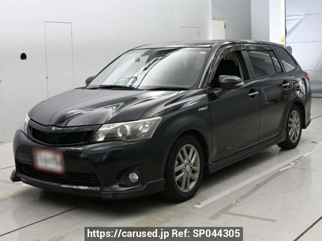 2013 Toyota Corolla Fielder NKE165G Ref no. SP044305