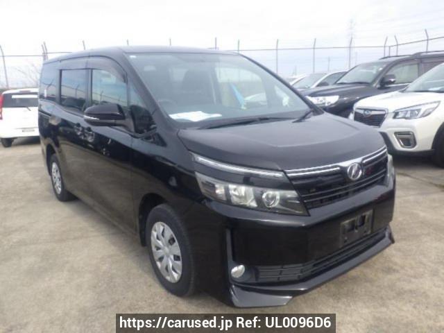2015 Toyota Voxy ZRR85G Ref no. UL0096D6