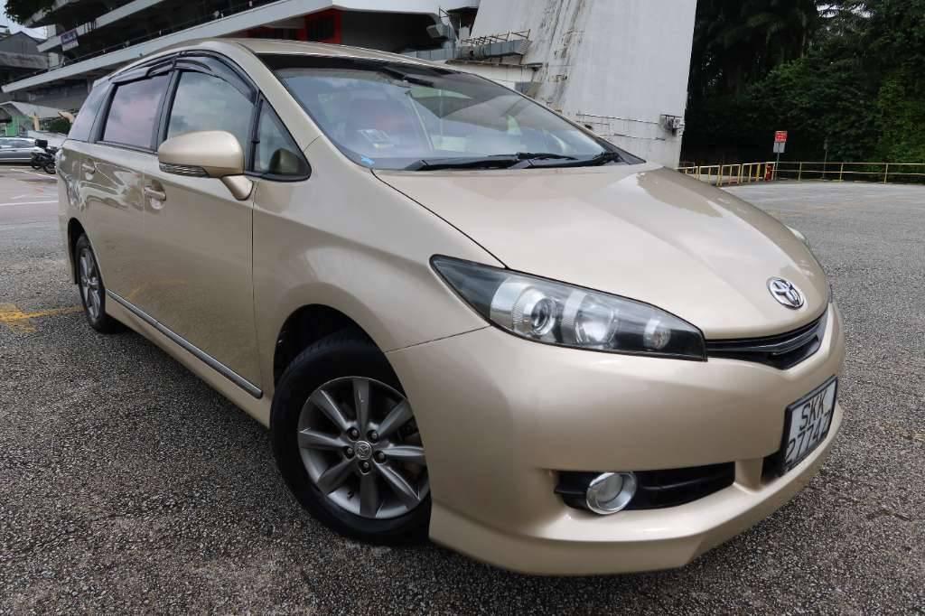 2013 Toyota Wish null Ref no. VHE00039