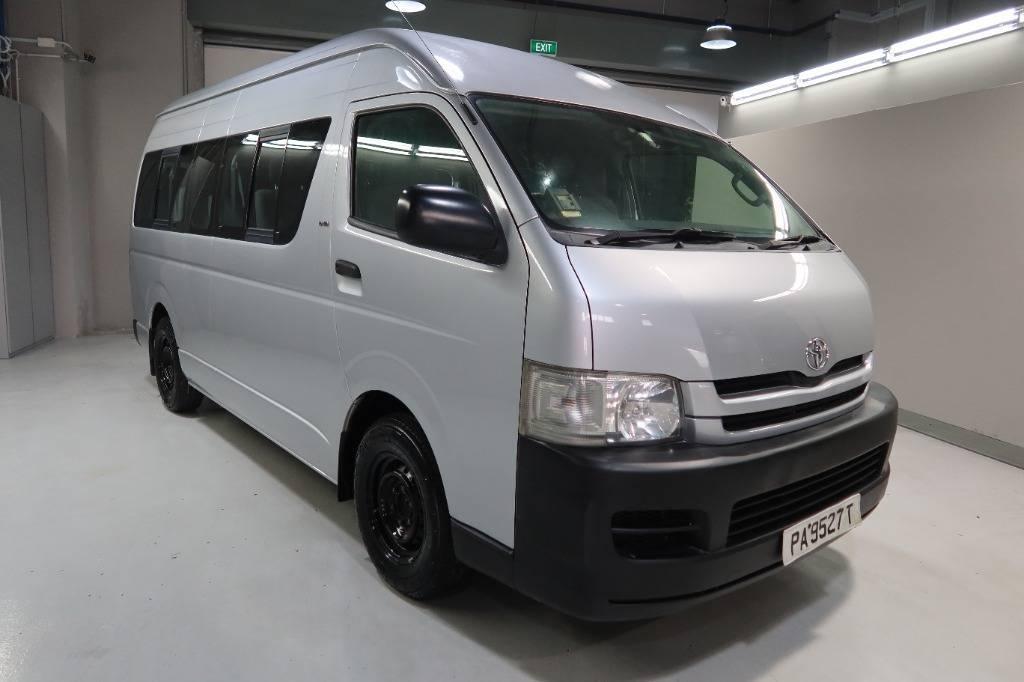 2010 Toyota Hiace Commuter null Ref no. WHV00886